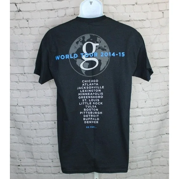 Garth Brooks T-shirt Large World Tour Concert 2014 2015 Country Music EUC - Picture 2 of 7